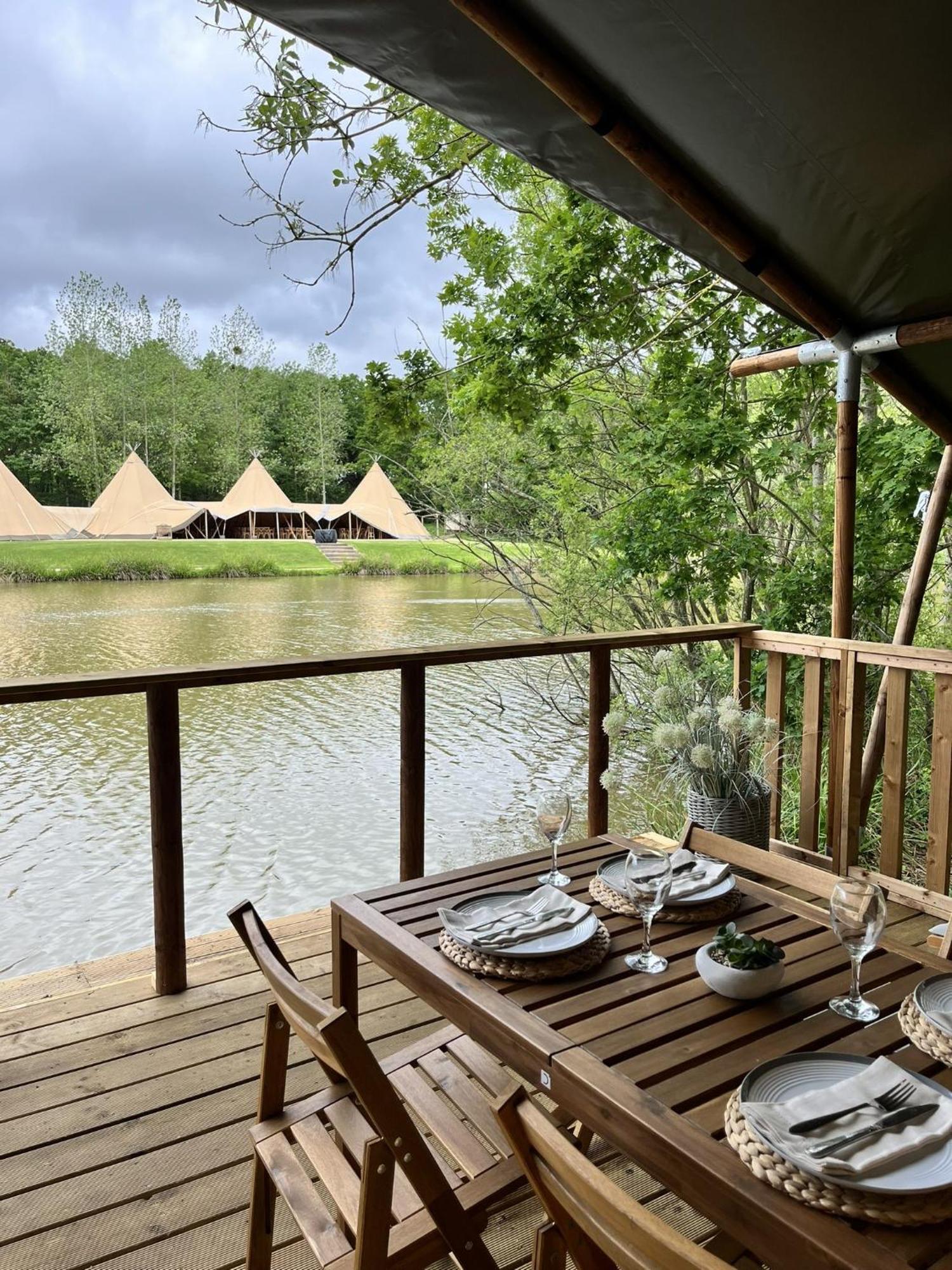 Teal Safari Tent Droitwich Eksteriør bilde